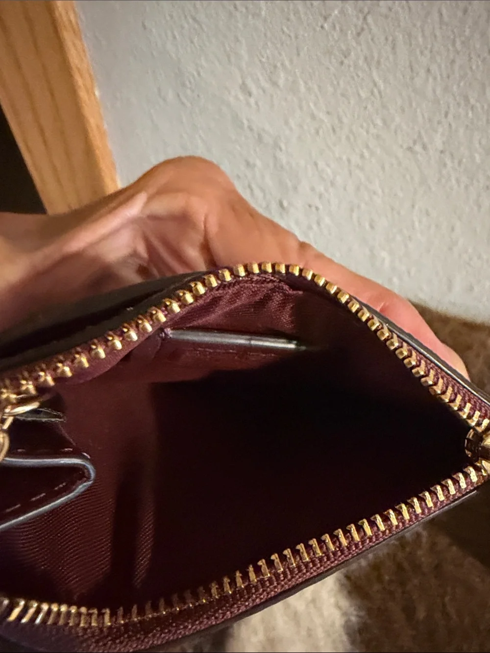 Coach compact zip